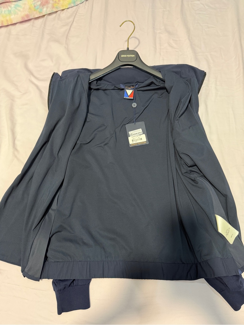 Louis Vuitton Men’s Hybrid Technical Hooded Blouson - Picture 9 of 11